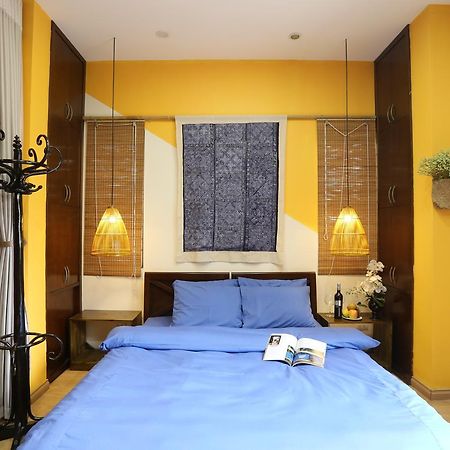 Tuti Lakeside Homestay Hanoi Esterno foto