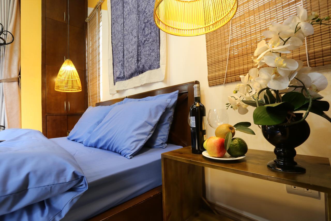Tuti Lakeside Homestay Hanoi Esterno foto