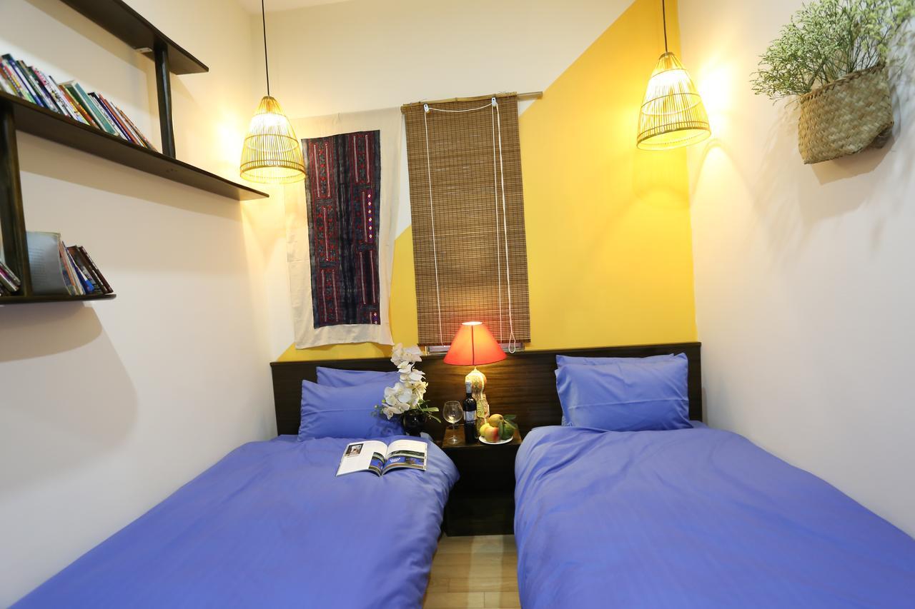 Tuti Lakeside Homestay Hanoi Esterno foto