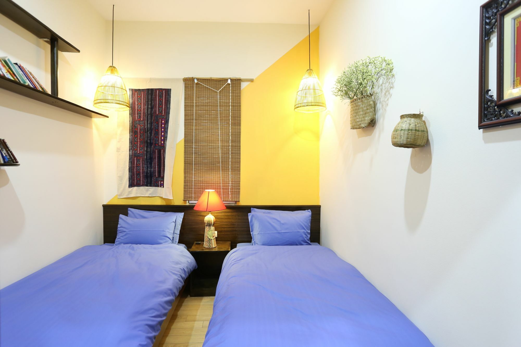 Tuti Lakeside Homestay Hanoi Esterno foto